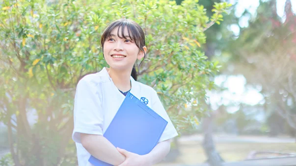 笑顔の理学療法士