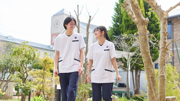 作業療法士を目指す学生たちの姿