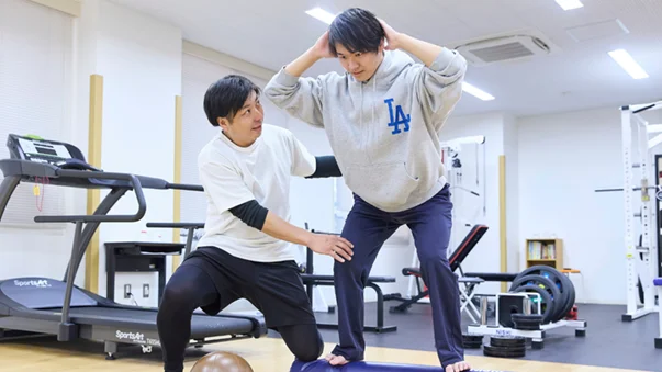 スポーツリハビリに携わる理学療法士のイメージ