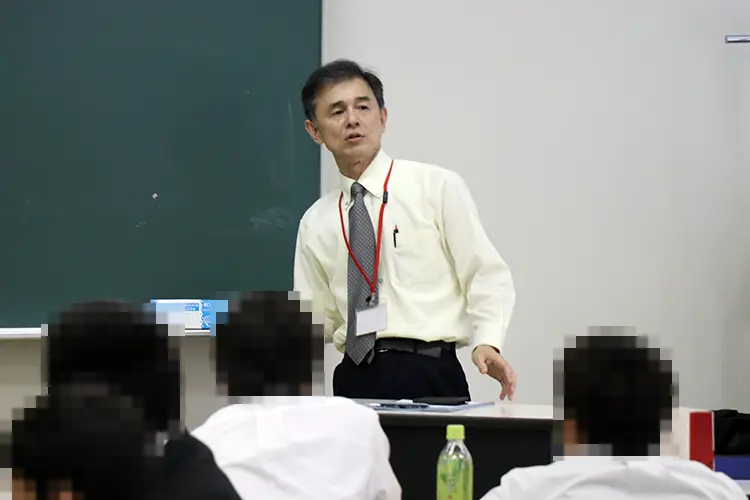 大学見学会 泉大津 写真02