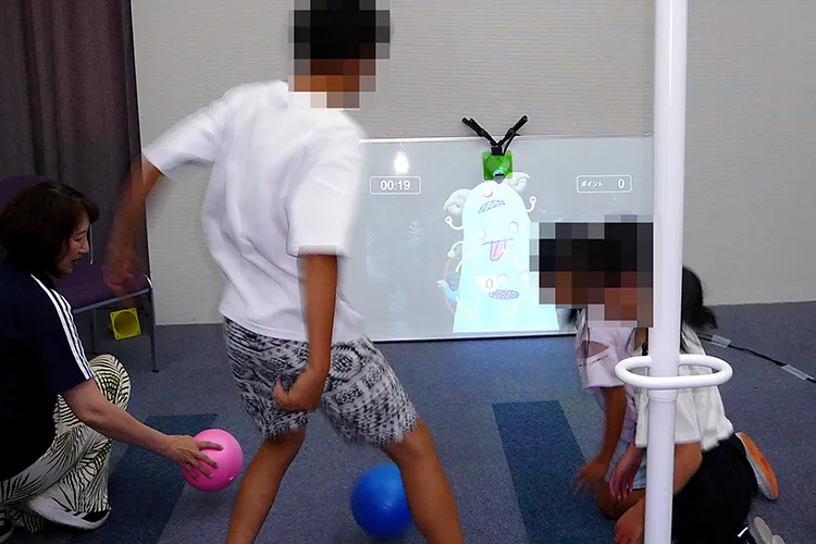 ゲームの中でバランスを鍛えよう 写真03
